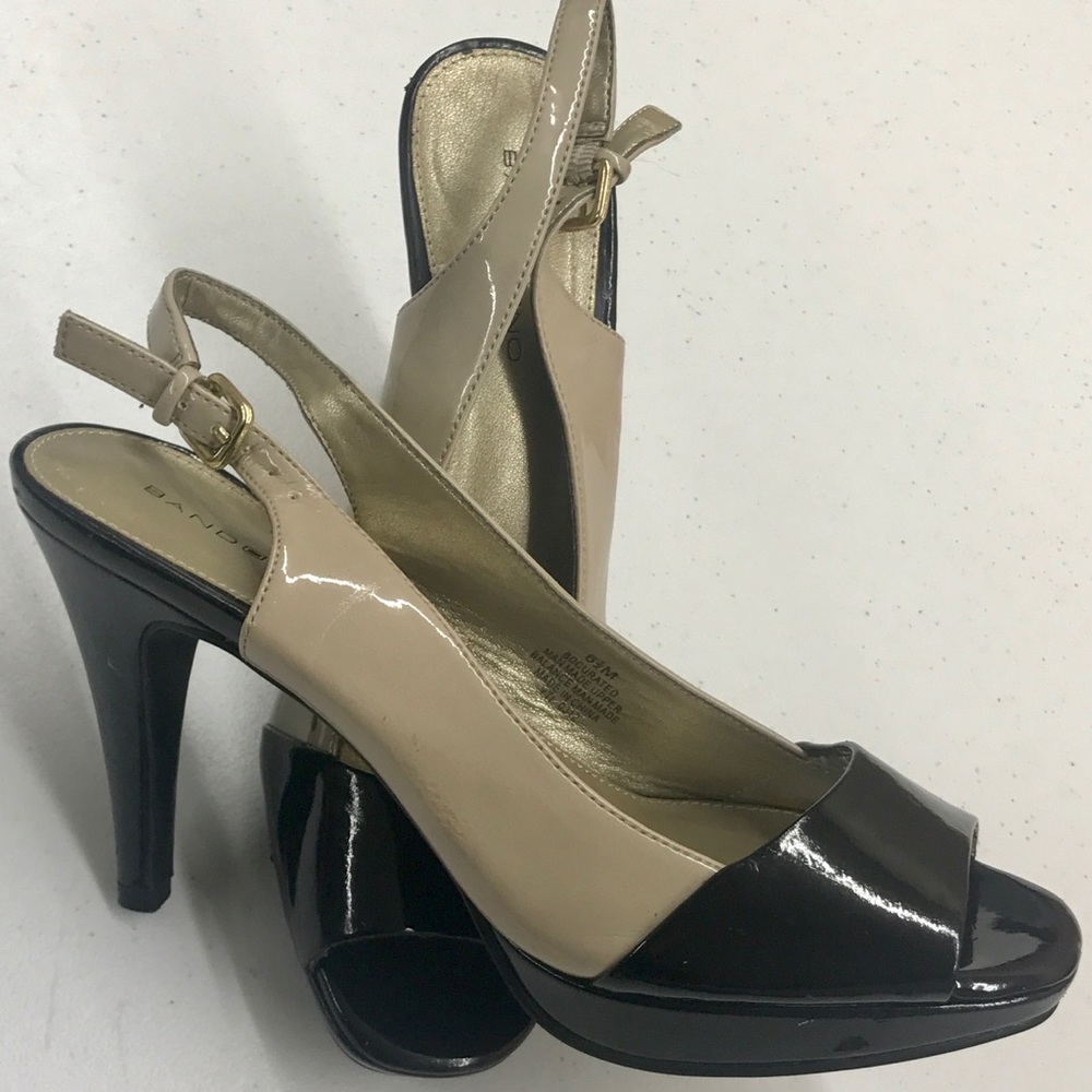 Bandolino Beige/Black Low Platform Peep-Toe Heels